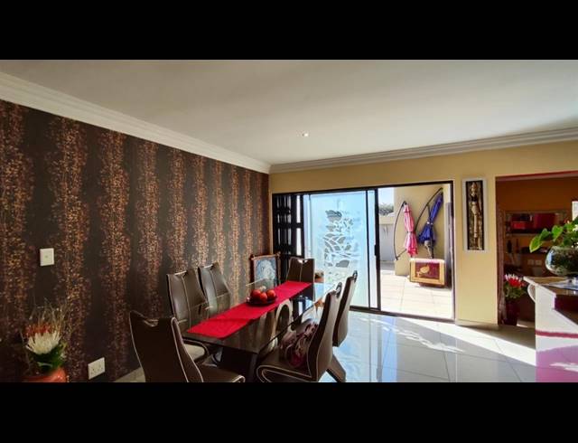 5 BEDROOM HOUSE FOR SALE IN PARKHAVEN